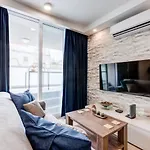 Designer 1 Bed Maisonette Swieqi By Homely Appartement