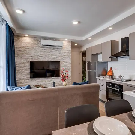 Апартаменты Designer 1 Bed Maisonette Swieqi By Homely