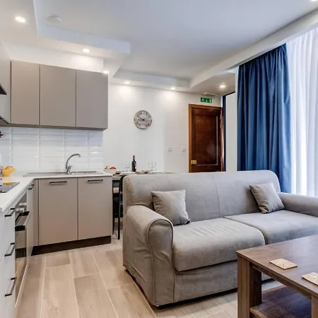 Designer 1 Bed Maisonette Swieqi By Homely Is-Swieqi